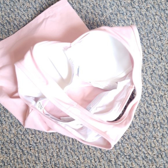 VICTORIAS SECRET Tank Pink VSX Sport w Underwire Workout Top V Neck Size Large - Picture 5 of 14